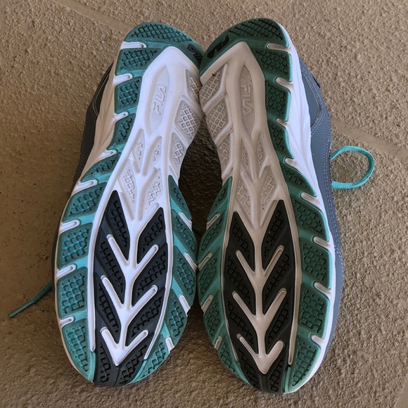 Fila Sneakers - Picture 5 of 8